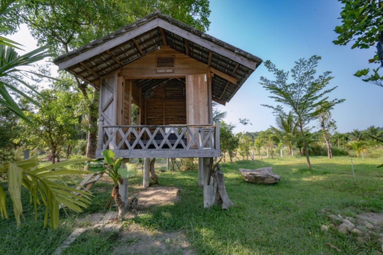 Homie Hava Homestay Lang Co Exterior foto